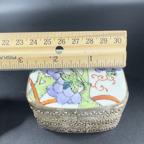 Vintage Silver Plated Trinket Box Holder Multicolor Porcelain Top Floral Pattern - Picture 4 of 12
